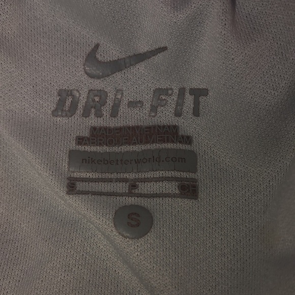 Nike shorts - Picture 3 of 4